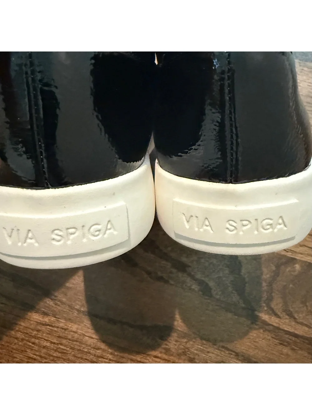Yvonne Women's Slip On Black & White Leather Sneakers SZ 38 US SZ 8